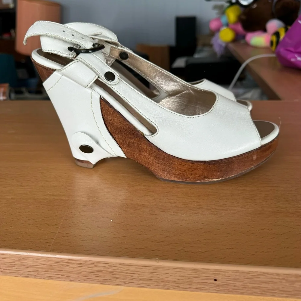 True Religion Wedge Heel Shoes - Picture 5 of 10